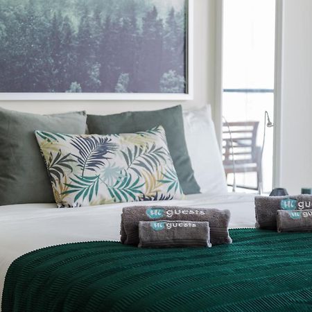 Higuests - Cozy Studio With Panoramic Views On The Lake Dubai Exterior foto